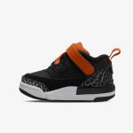 Spizike Low, Crna