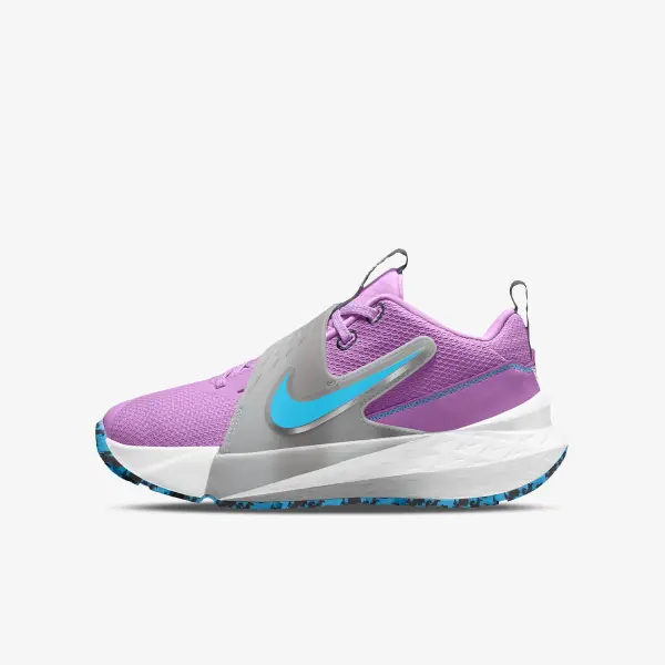 Nike Team Hustle
