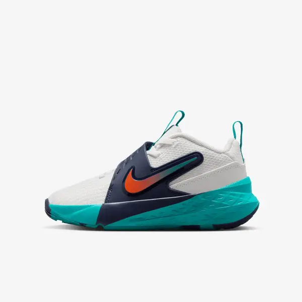 Nike Team Hustle