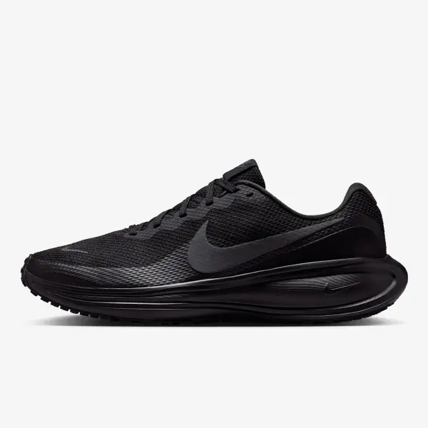 Nike Revolution 8
