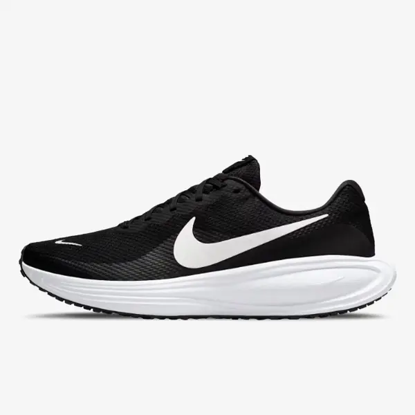 Nike Revolution 8