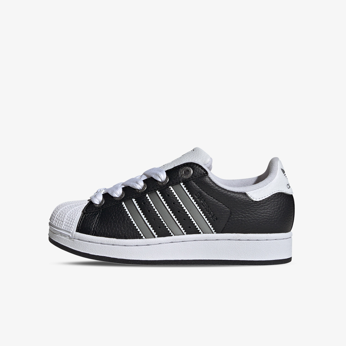 Superstar II, Crna